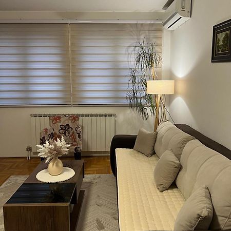 Apartman Manja Lukavica Ngoại thất bức ảnh