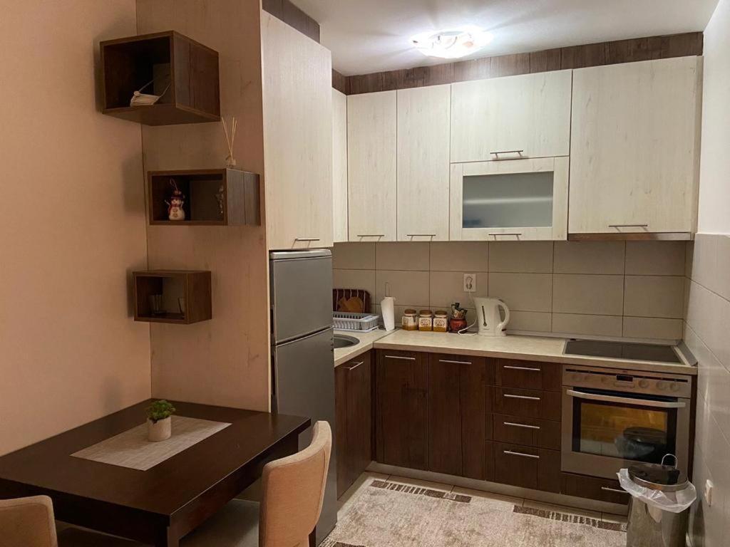Apartman Manja Lukavica Ngoại thất bức ảnh