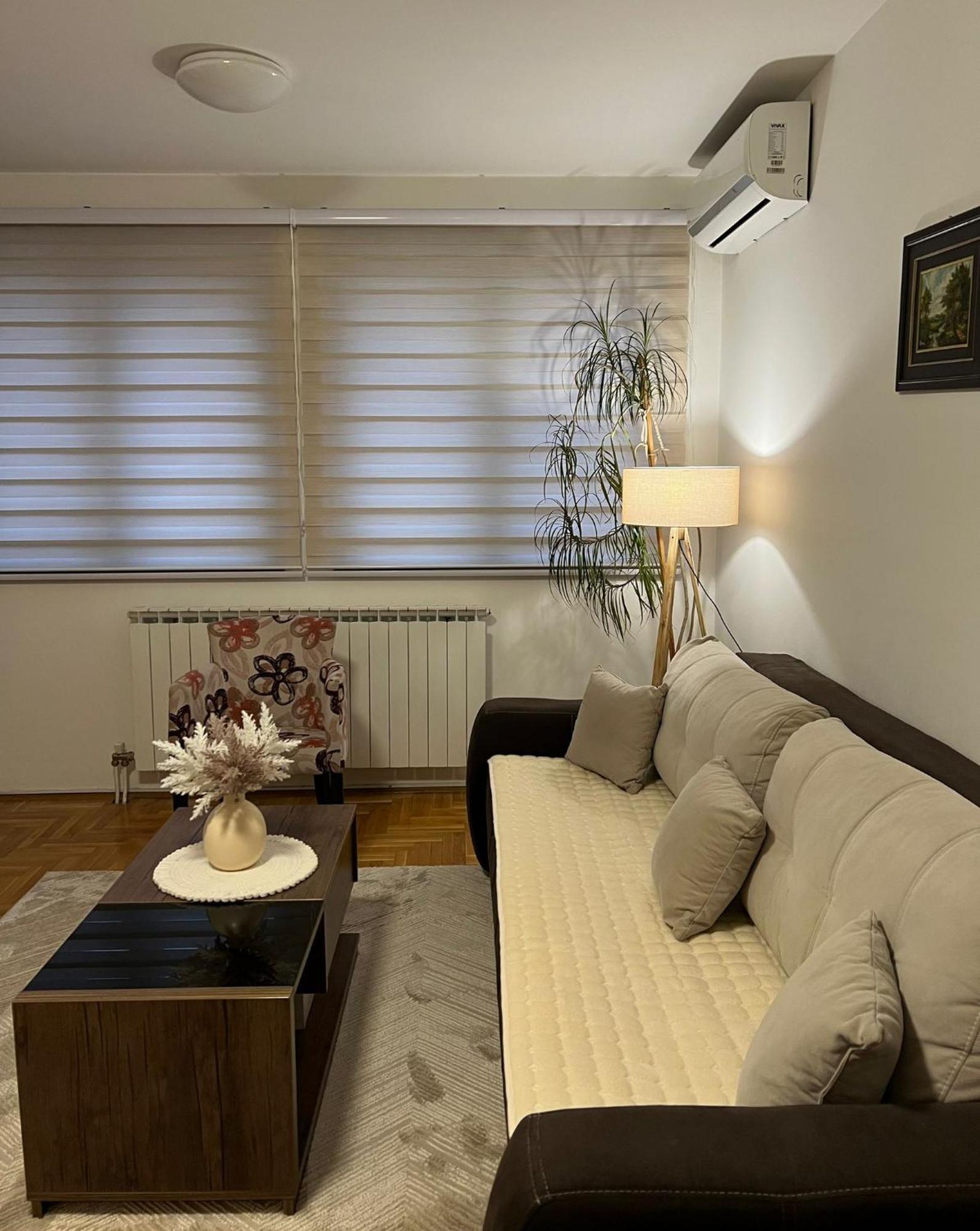 Apartman Manja Lukavica Ngoại thất bức ảnh